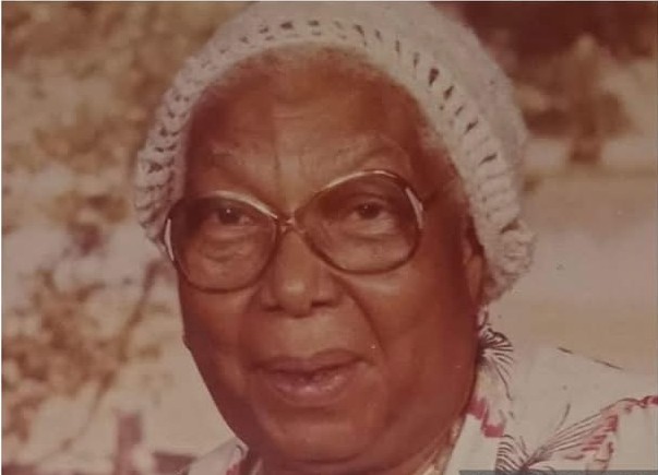 Farm-fresh catering spread from Etta C's